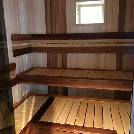 Jolster Sauna Konukevi *